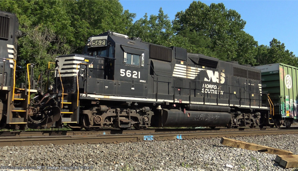 NS 5621